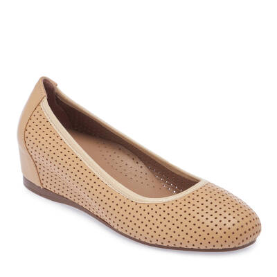 Bej Hakiki Deri Kadın Dolgu Topuklu Ayakkabı - K24I1AY67302-K40 - 2