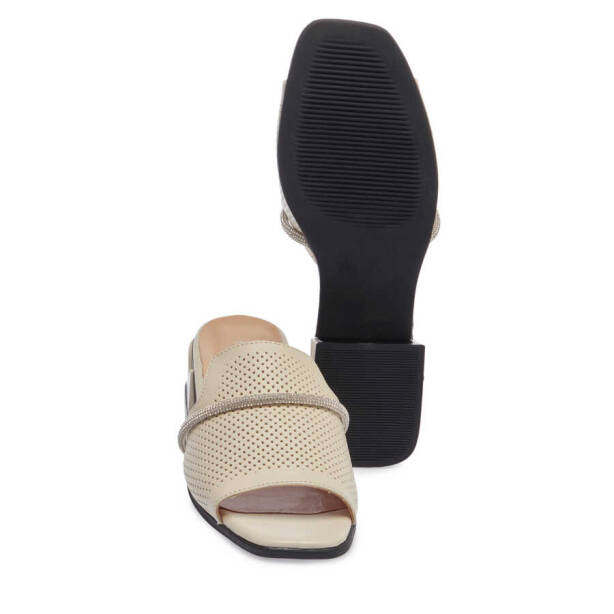 Bej Deri Kadın Terlik - K24Y1TR67110-A25 - 4