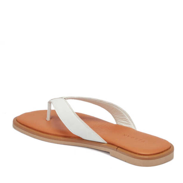 Beyaz Hakiki Deri Kadın Terlik - K24Y1TR67437-A26 - 2