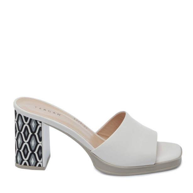 Beyaz Hakiki Deri Kadın Terlik - K25Y1TR68083-A26 - 2