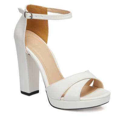  Beyaz Vegan Kadın Topuklu Ayakkabı - K22YAY210313-Q3Y 