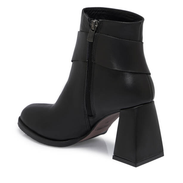 Siyah Deri Kadın Bot - K25K1BT68192-A23 - 2