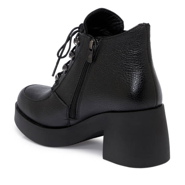 Siyah Deri Kadın Bot - K25K1BT68197-A41 - 2