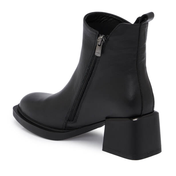 Siyah Deri Kadın Bot - K25K1BT68252-A23 - 2