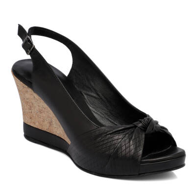  Siyah Deri Kadın Dolgu Topuklu Ayakkabı - K23Y1AY66703-A23 