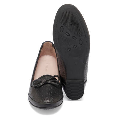  Siyah Deri Kadın Dolgu Topuklu Ayakkabı - K24I1AY67353-A23 - 4