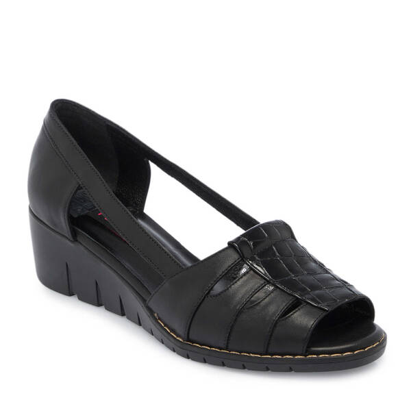 Siyah Hakiki Deri Kadın Dolgu Topuklu Ayakkabı - K25Y1AY67906-A23 - 2