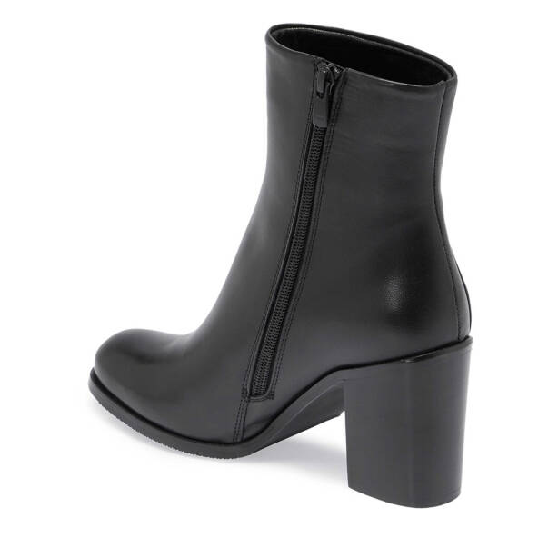 Siyah Deri Kadın Klasik Bot - K24K1BT67649-A23 - 2