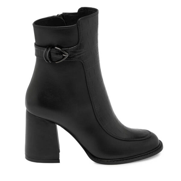 Siyah Deri Kadın Klasik Bot - K24K1BT67709-N97 - 3