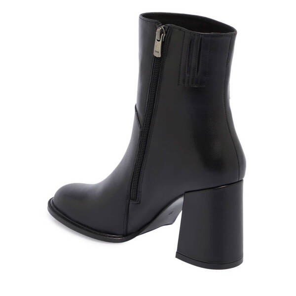 Siyah Deri Kadın Klasik Bot - K24K1BT67710-A23 - 2