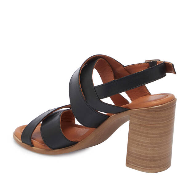 Siyah Deri Kadın Sandalet - K24Y1AY67245-A23 - 2