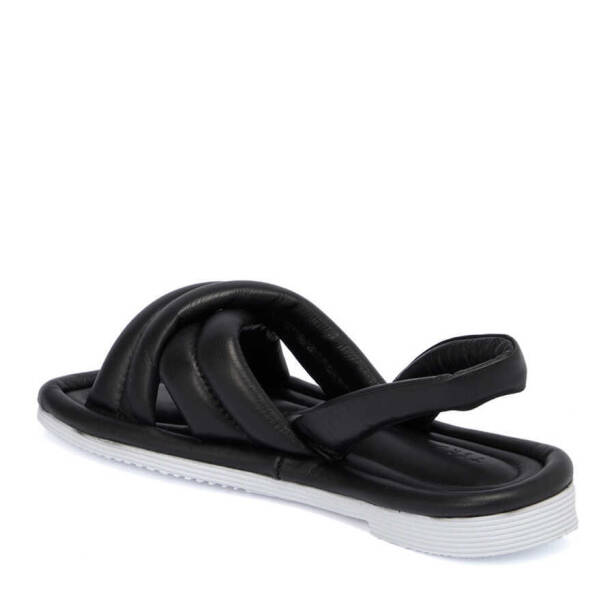 Siyah Deri Kadın Sandalet - K24Y1SN67414-A23 - 2