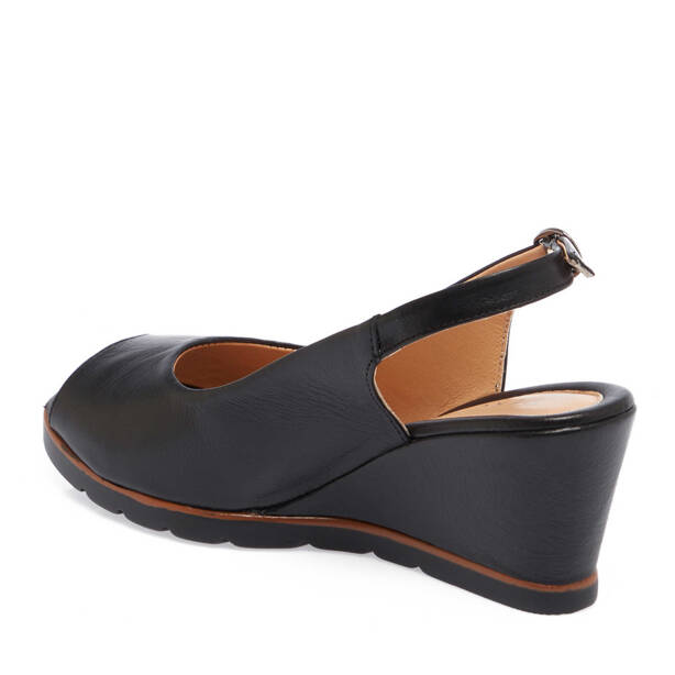 Siyah Hakiki Deri Kadın Sandalet - K25Y1SN67754-A23 - 3