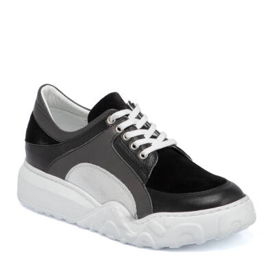 Siyah Deri Kadın Sneaker - K22I1AY66101-A23 