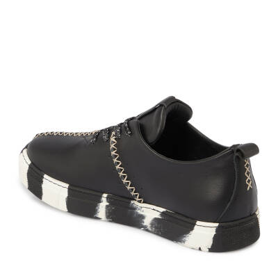 Siyah Deri Kadın Sneaker - K24I1AY67197-A23 - 2