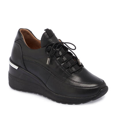 Siyah Deri Kadın Sneaker - K24S1AY67512-A23 - 1