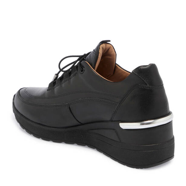 Siyah Deri Kadın Sneaker - K24S1AY67512-A23 - 2