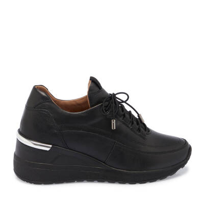 Siyah Deri Kadın Sneaker - K24S1AY67512-A23 - 3