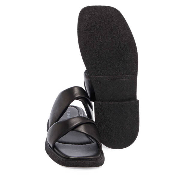 Siyah Deri Kadın Terlik - K24Y1TR67130-A23 - 4