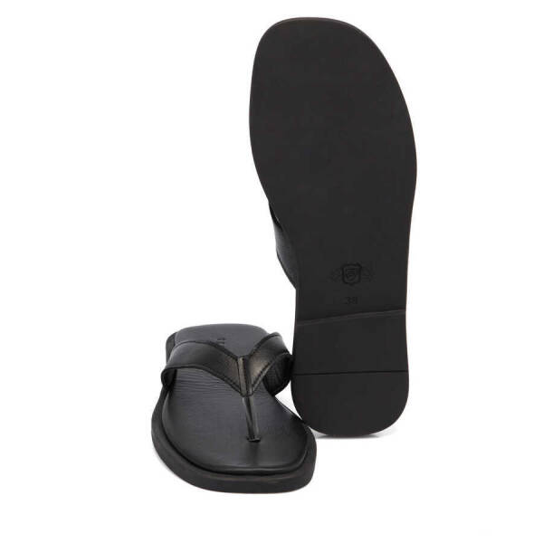 Siyah Hakiki Deri Kadın Terlik - K24Y1TR67437-A23 - 4