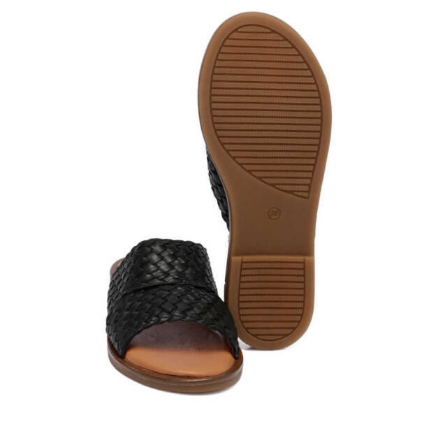 Siyah Hakiki Deri Kadın Terlik - K24Y1TR67438-A23 - 4