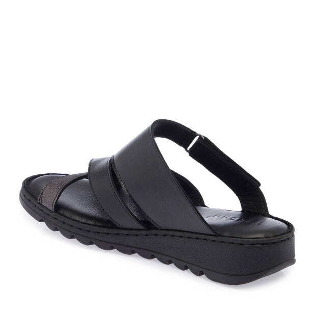 Siyah Hakiki Deri Kadın Terlik - K25Y1TR67836-A23 - 3