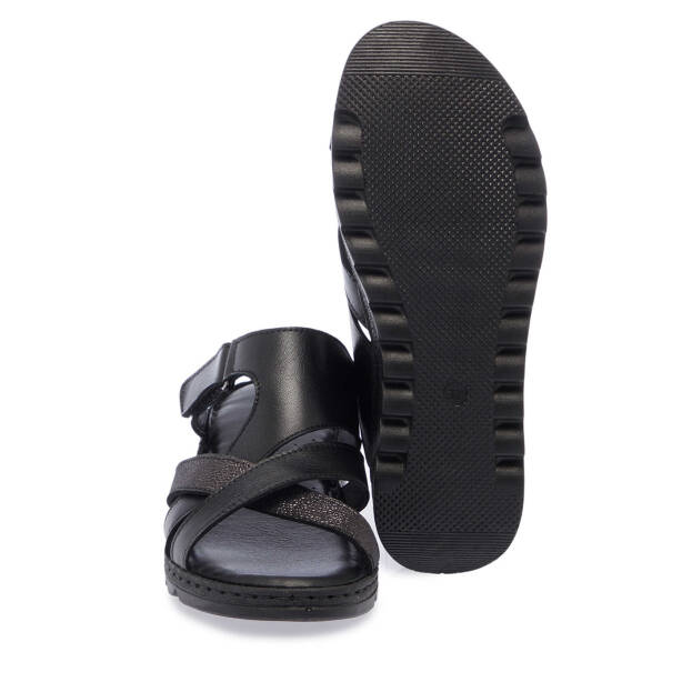 Siyah Hakiki Deri Kadın Terlik - K25Y1TR67836-A23 - 4