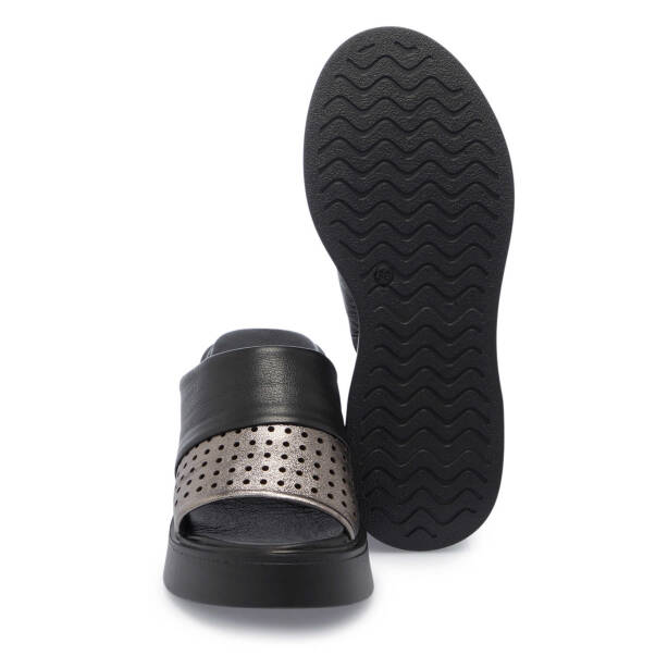 Siyah Hakiki Deri Kadın Terlik - K25Y1TR67891-A23 - 4