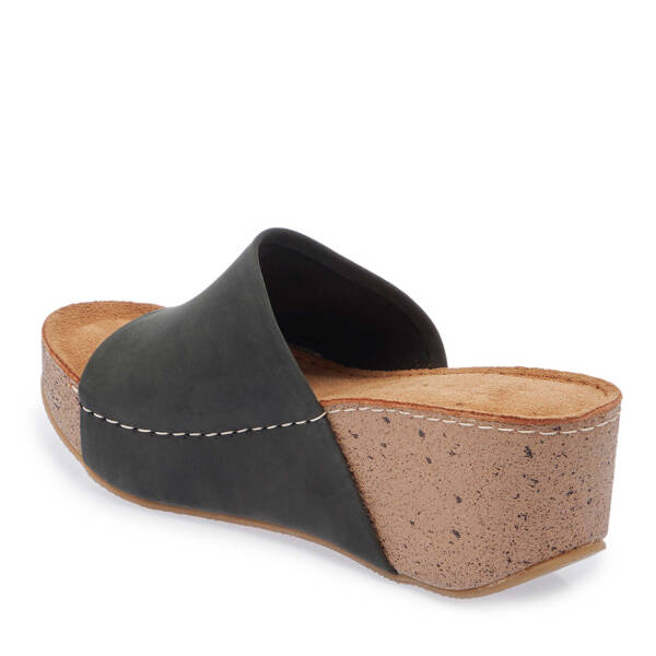 Siyah Deri Kadın Terlik - K25Y1TR67998-Q43 - 2