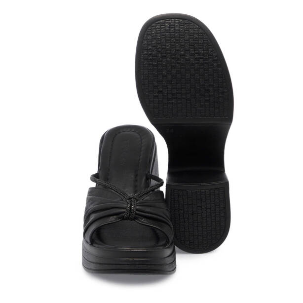 Siyah Hakiki Deri Kadın Terlik - K25Y1TR68059-A23 - 4