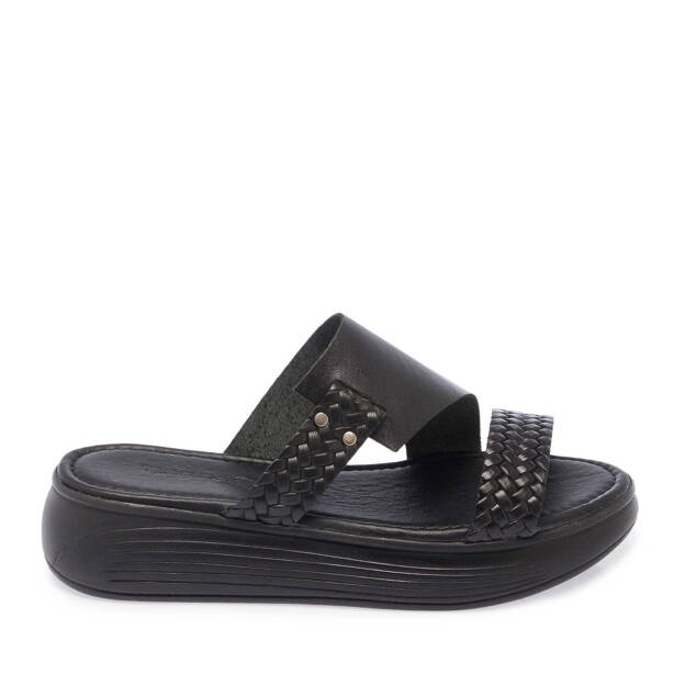 Siyah Hakiki Deri Kadın Terlik - K25Y1TR68066-A23 - 1