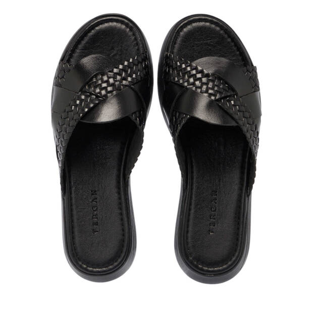 Siyah Hakiki Deri Kadın Terlik - K25Y1TR68071-A23 - 5