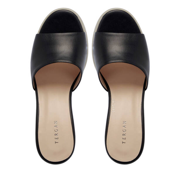 Siyah Hakiki Deri Kadın Terlik - K25Y1TR68085-A23 - 5