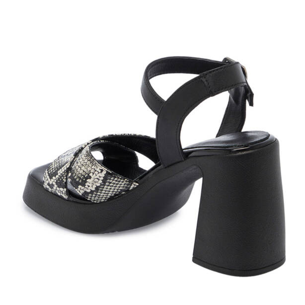 Siyah Hakiki Deri Kadın Topuklu Ayakkabı - K25Y1AY67959-T26 - 3