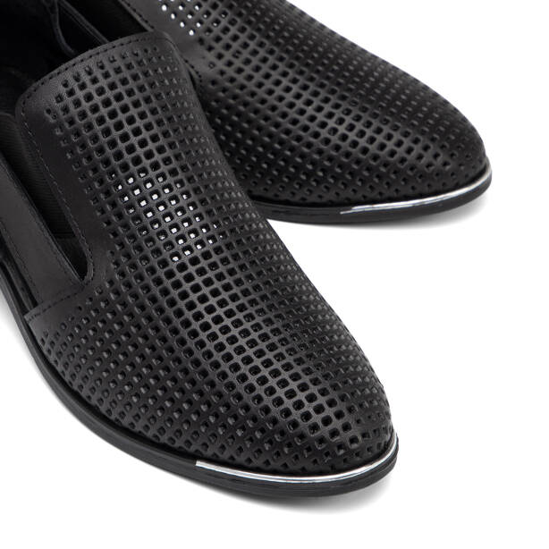 Siyah Hakiki Deri Kadın Casual Ayakkabı - K26I1AY68476-A23 - Tergan