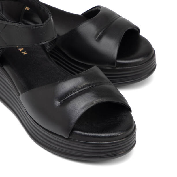 Siyah Hakiki Deri Kadın Sandalet - K25Y1SN67986-A23 - 3