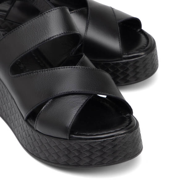 Siyah Hakiki Deri Kadın Sandalet - K26Y1SN68559-A23 - 3