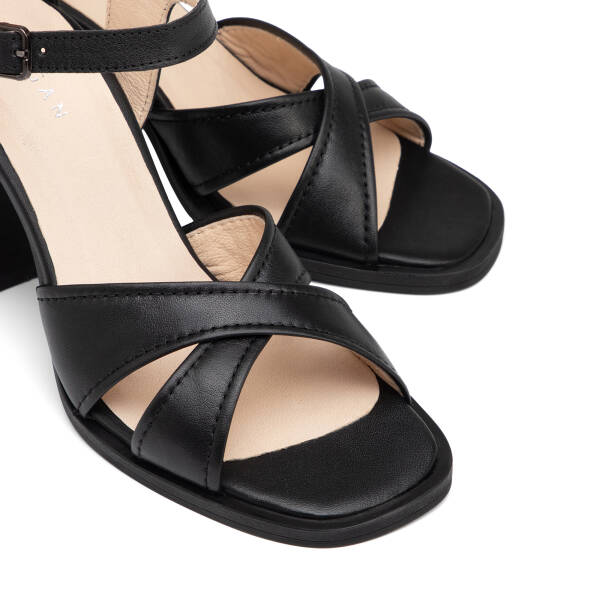 Siyah Hakiki Deri Kadın Sandalet - K26Y1SN68575-A23 - 3