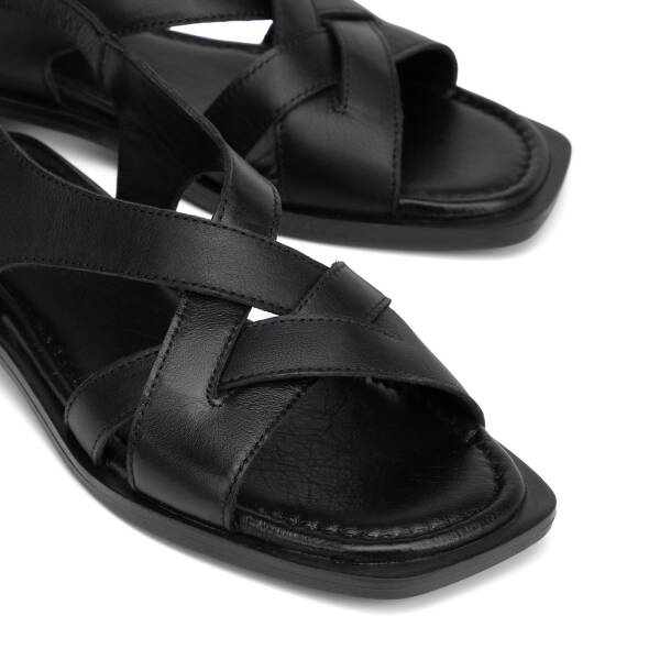 Siyah Hakiki Deri Kadın Sandalet - K26Y1SN68660-A23 - 3