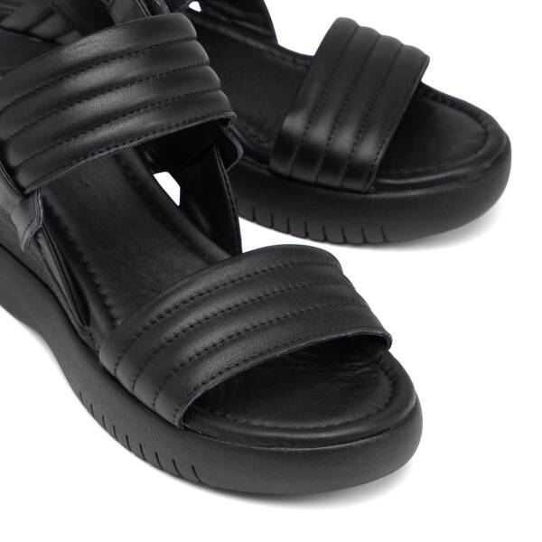 Siyah Hakiki Deri Kadın Sandalet - K26Y1SN68669-A23 - 3