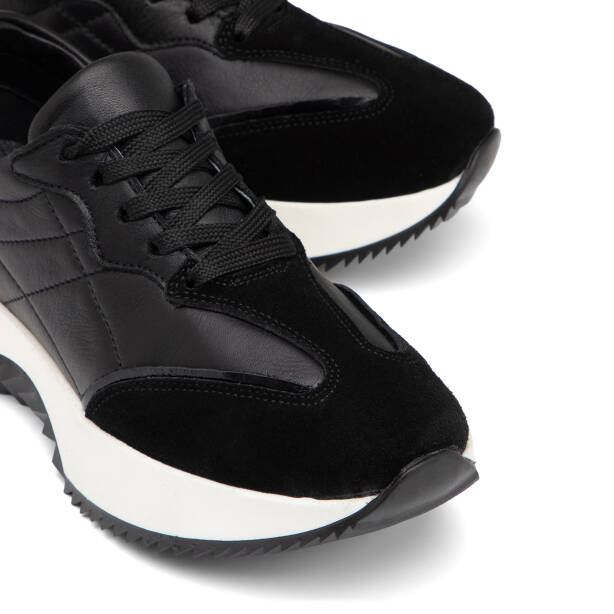 Siyah Hakiki Deri Kadın Sneaker - K26I1AY68473-A23 - 3
