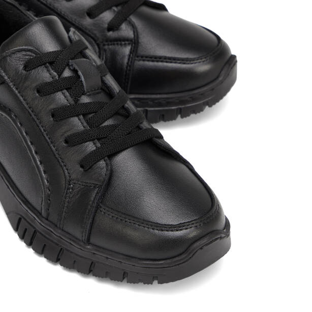 Siyah Hakiki Deri Kadın Sneaker - K26S1AY68810-A23 - 3