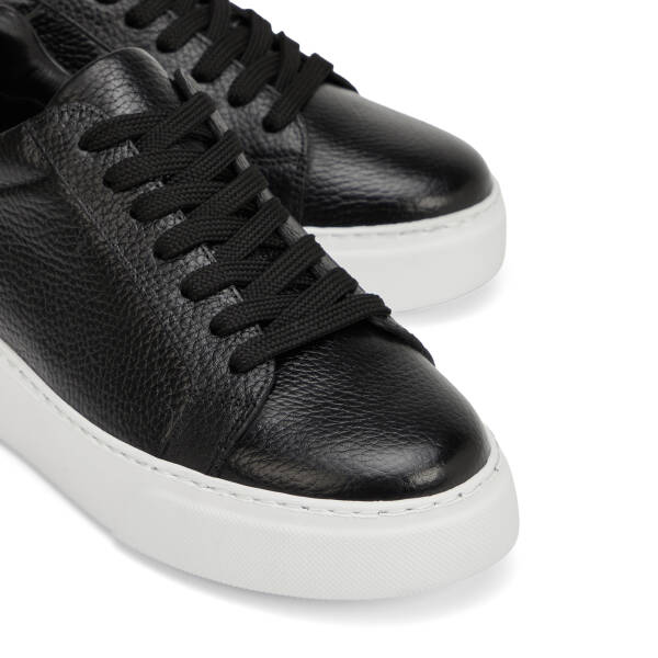 Siyah Hakiki Deri Kadın Sneaker - K4MEAY068702-A41 - 3