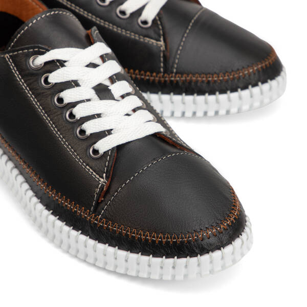 Siyah Hakiki Deri Kadın Sneaker - K4MEAY068703-A23 - 3