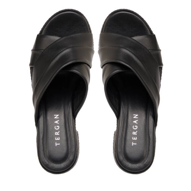 Siyah Hakiki Deri Kadın Terlik - K25Y1TR67767-A23 - 5