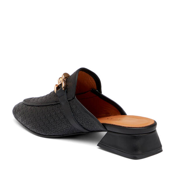 Siyah Hakiki Deri Kadın Terlik - K25Y1TR67840-A23 - 2