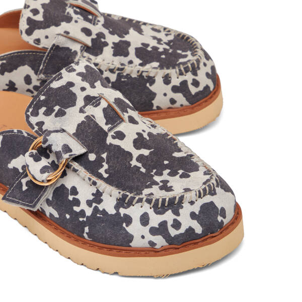 Siyah Hakiki Deri Kadın Terlik - K26Y1TR68400-A23 - 3