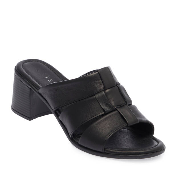 Siyah Hakiki Deri Kadın Terlik - K26Y1TR68525-A23 - 2