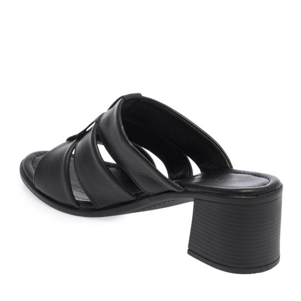 Siyah Hakiki Deri Kadın Terlik - K26Y1TR68525-A23 - 3