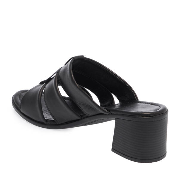 Siyah Hakiki Deri Kadın Terlik - K26Y1TR68525-A23 - 3